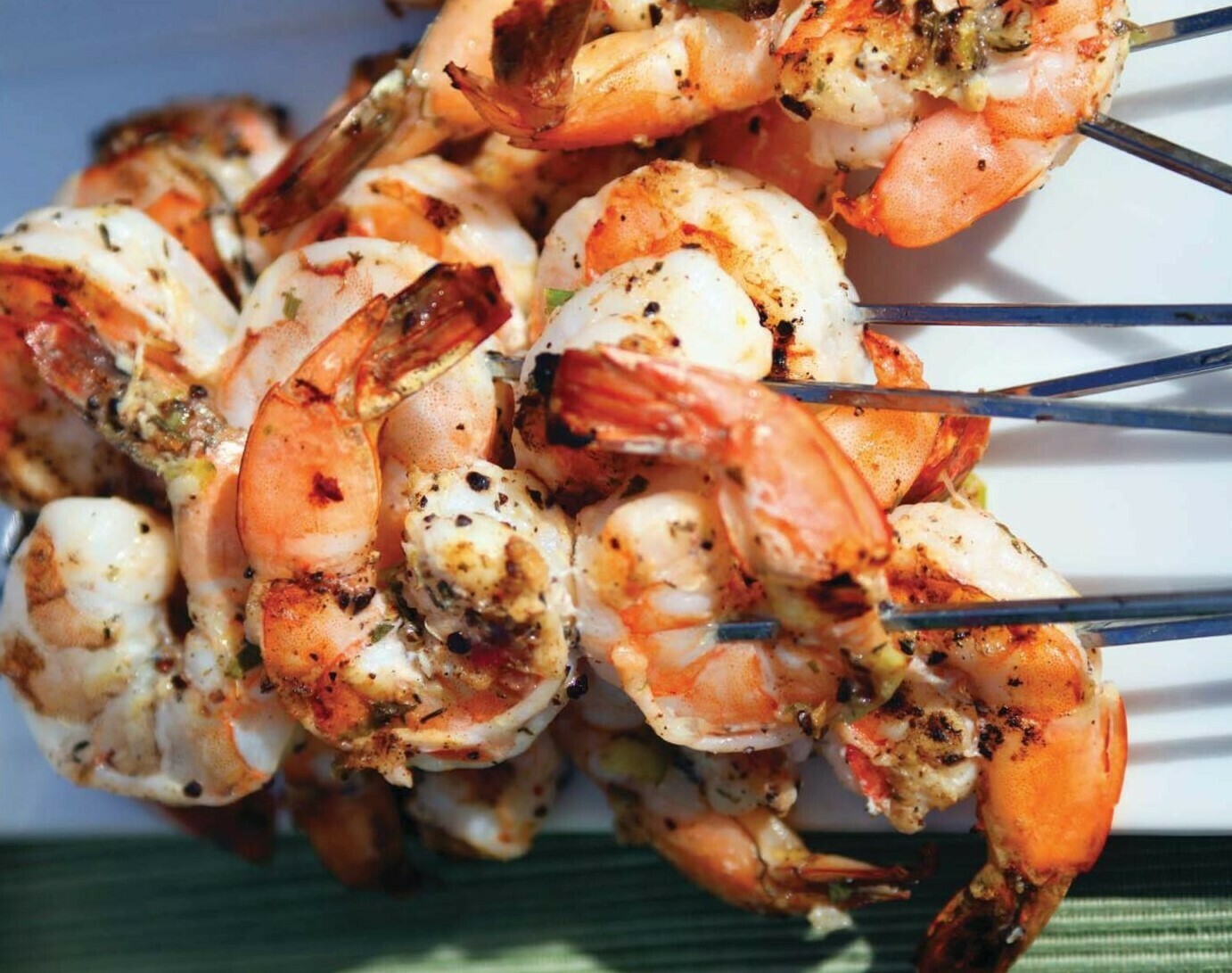 https://muscleandhealth.com/wp-content/uploads/2021/06/Jerk-Shrimp.jpg