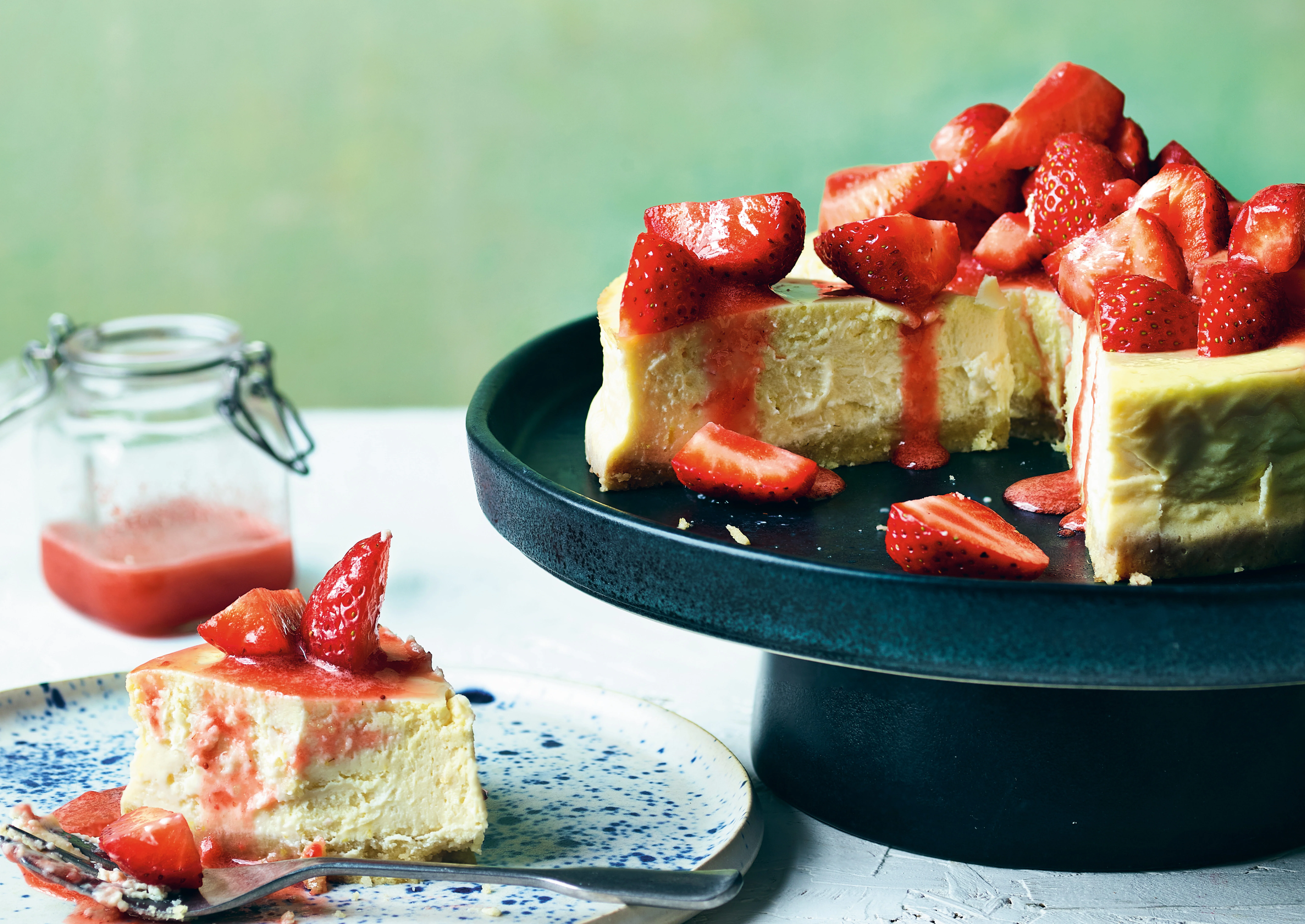 Ricotta and strawberry cheesecake
