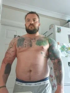 Carl overweight before losing weight