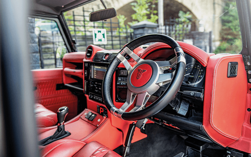 KAHN® x Land Rover Mods 